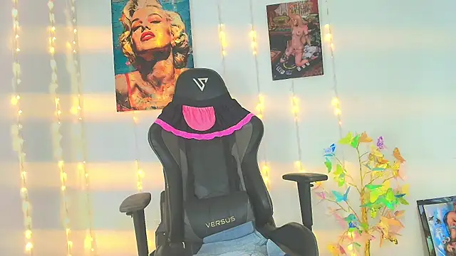 Valeria Douglas online show from 02-28-26, 02:33