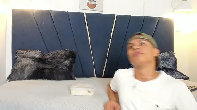 apolo cum18 online show from 02-25-26, 07:25