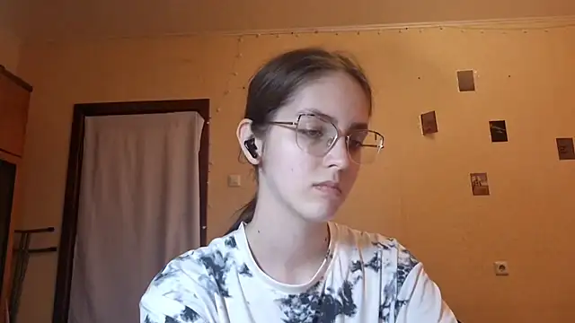 Katelemon online show from 07-08-26, 02:18