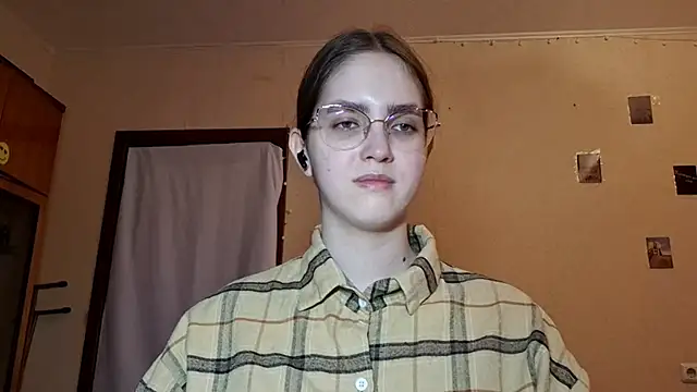 Katelemon online show from 04-13-26, 02:54