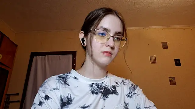 Katelemon online show from 03-11-26, 02:44