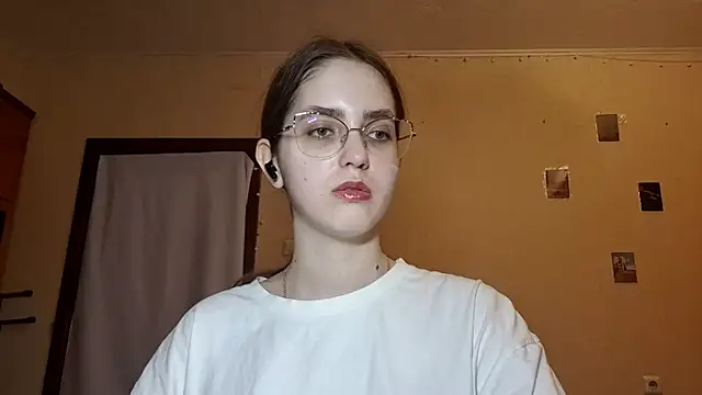 Katelemon online show from 04-26-26, 02:14