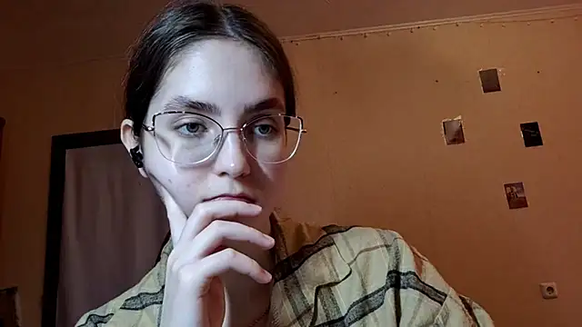 Katelemon online show from 05-11-26, 01:12