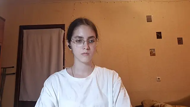 Katelemon online show from 07-15-26, 02:57