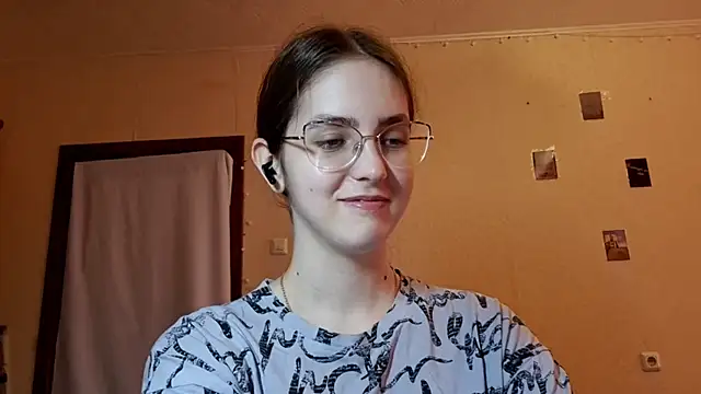 Katelemon online show from 05-10-26, 12:20