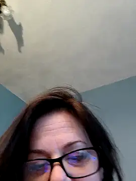 Snapshot of sexyhotcheryl chatting on 04-25-26, 01:41 sexyhotcheryl online show from 04-25-26, 01:41