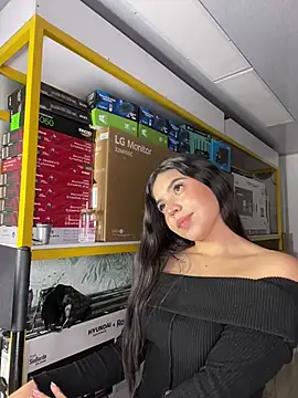 Snapshot of Ambarina_ chatting on 05-05-26, 11:46 Ambarina online show from 05-05-26, 11:46