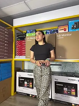 Snapshot of Ambarina_ chatting on 05-22-26, 11:52 Ambarina online show from 05-22-26, 11:52