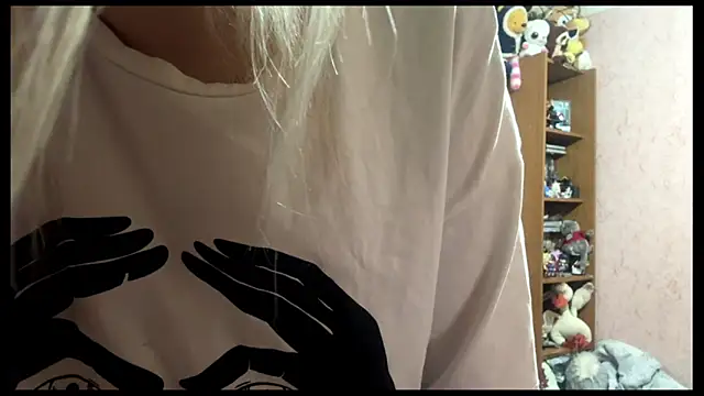 LiraDreamX online show from 04-15-26, 03:16