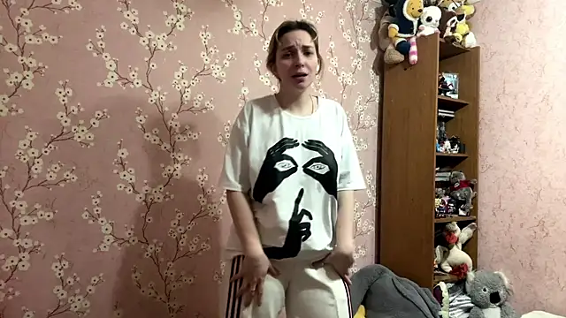 LiraDreamX online show from 04-25-26, 04:26