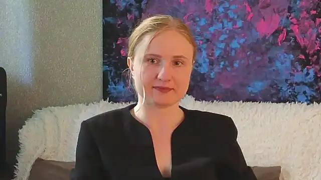 Snapshot of Lanavi_Smile chatting on 07-14-26, 06:18 Lanavi Smile online show from 07-14-26, 06:18