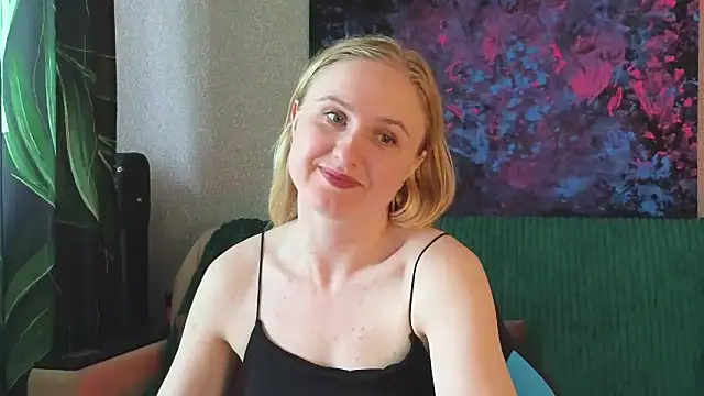 Snapshot of Lanavi_Smile chatting on 07-07-26, 06:47 Lanavi Smile online show from 07-07-26, 06:47