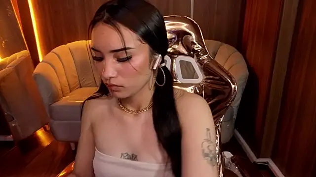 Daphne nicole b online show from 03-28-26, 01:01