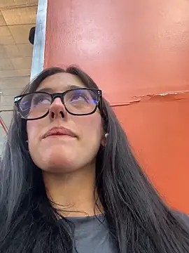 susi chimm online show from 04-15-26, 01:59