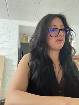 susi chimm online show from 04-17-26, 01:19