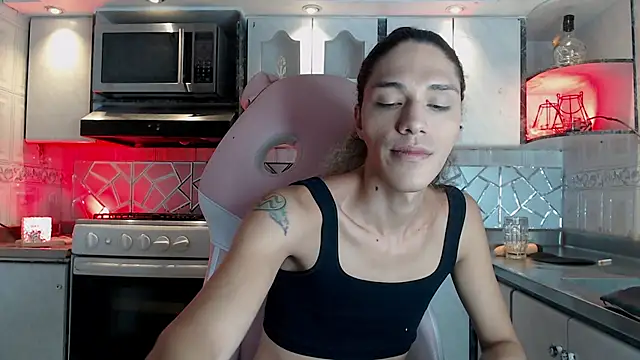 CrisOzzz online show from 03-24-26, 06:08