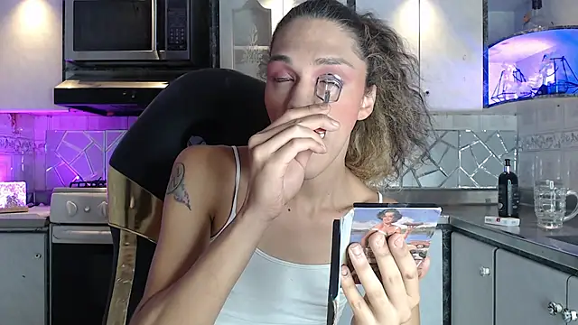 CrisOzzz online show from 04-16-26, 05:57