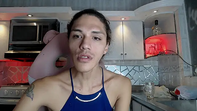 CrisOzzz online show from 03-25-26, 06:40