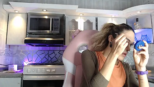 CrisOzzz online show from 03-18-26, 05:47