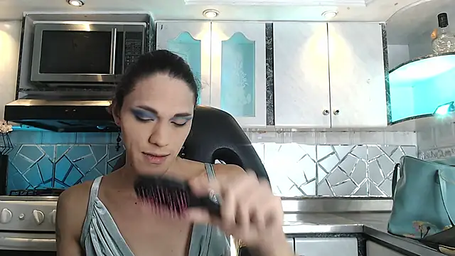 CrisOzzz online show from 05-28-26, 05:41