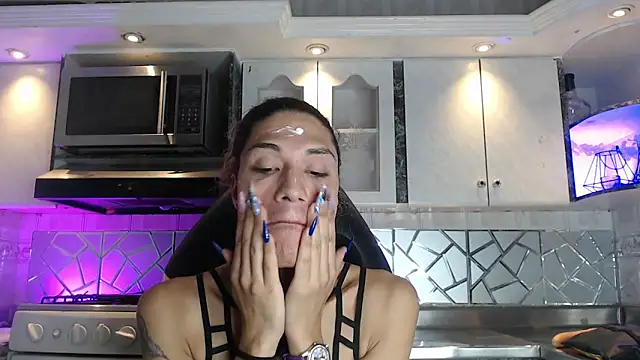 CrisOzzz online show from 04-19-26, 05:36