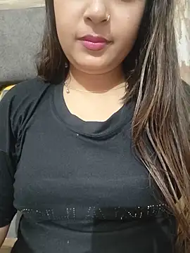 Shanaya-Hotty online show from 06-20-26, 10:48