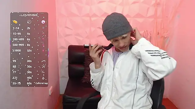 Snapshot of Stich_23 chatting on 06-24-26, 05:50 Stich 23 online show from 06-24-26, 05:50