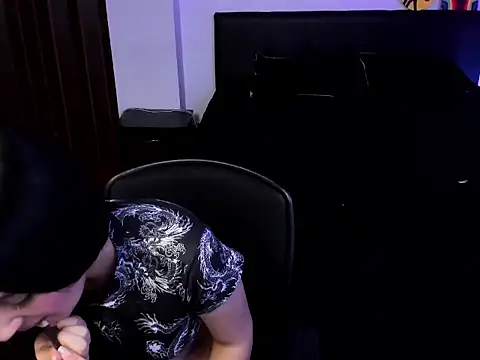 ginebrapurple online show from 03-11-26, 05:51