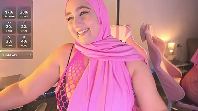 HijabiMilff online show from 04-28-26, 03:05