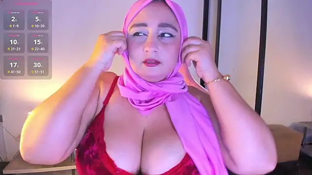 HijabiMilff online show from 05-19-26, 02:13