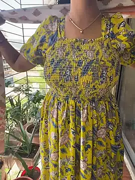 Queenlipx online show from 05-31-26, 06:52