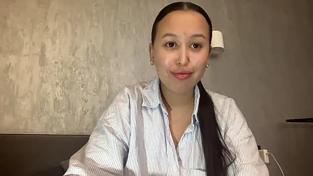 Dana 005 online show from 03-25-26, 08:08