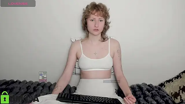 AnnStasia online show from 04-08-26, 02:40