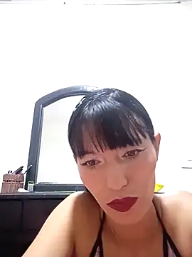 sandy 11  online show from 04-17-26, 03:20