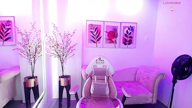 Chloe meoww online show from 05-26-26, 12:03