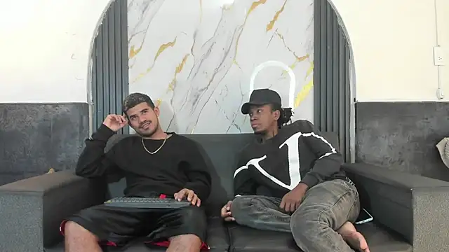 Latins on fire online show from 04-10-26, 11:39