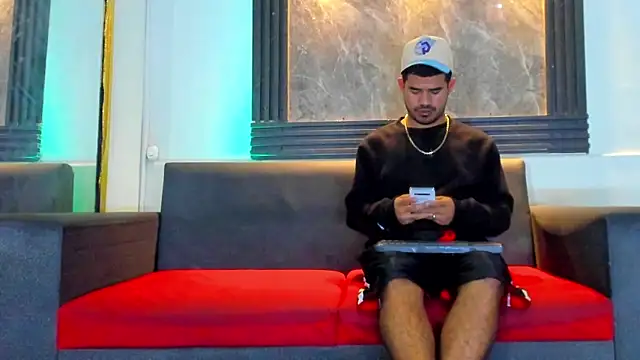 Latins on fire online show from 04-12-26, 11:35