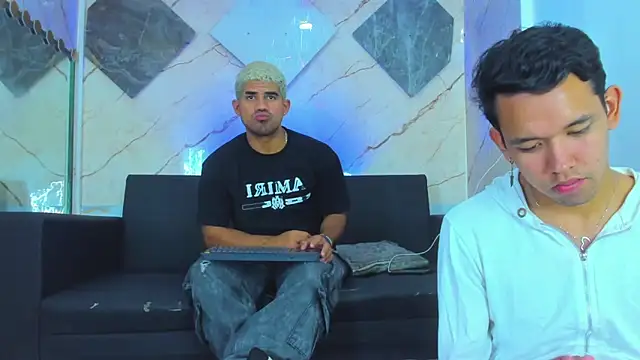 Snapshot of Latins_on_fire chatting on 03-01-26, 07:36 Latins on fire online show from 03-01-26, 07:36