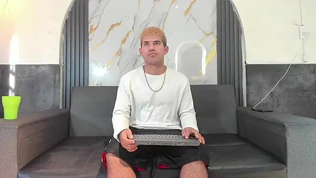 Latins on fire online show from 05-24-26, 11:43