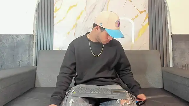 Latins on fire online show from 05-06-26, 11:36