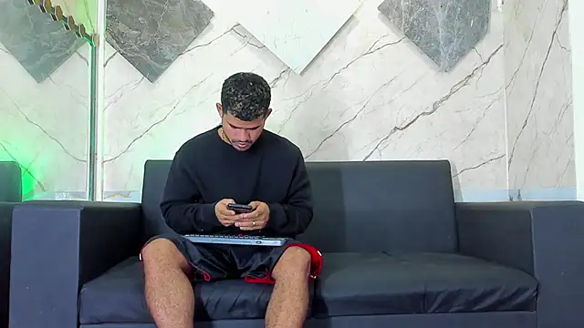 Latins on fire online show from 04-09-26, 11:27