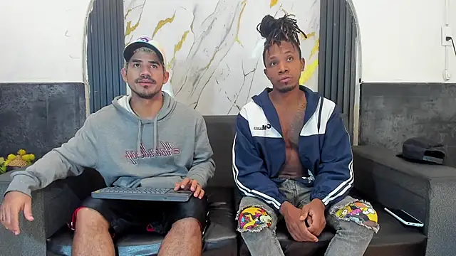 Latins on fire online show from 03-21-26, 12:20