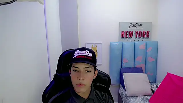 Street poemm  online show from 04-15-26, 09:04