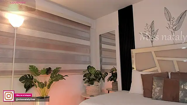 missnataly online show from 04-08-26, 10:33