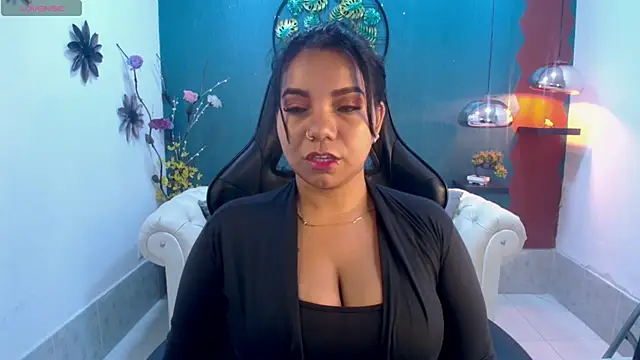 Snapshot of Elizabeth_Suan_ chatting on 03-16-26, 11:36 Elizabeth Suan online show from 03-16-26, 11:36