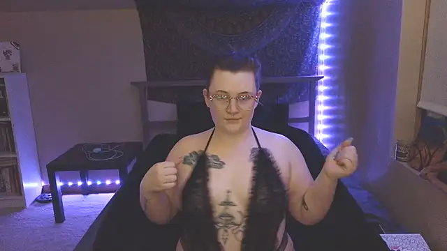 Snapshot of VelvetVixenXOX chatting on 03-14-26, 01:44 VelvetVixenXOX online show from 03-14-26, 01:44