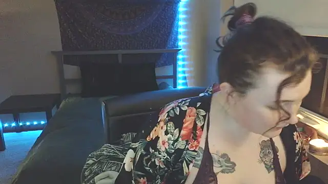 Snapshot of VelvetVixenXOX chatting on 03-09-26, 01:53 VelvetVixenXOX online show from 03-09-26, 01:53