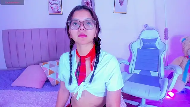 Snapshot of Zoow_bluussh chatting on 04-06-26, 12:06 Zoow bluussh online show from 04-06-26, 12:06