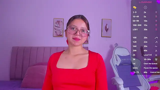 Snapshot of Zoow_bluussh chatting on 04-08-26, 12:06 Zoow bluussh online show from 04-08-26, 12:06