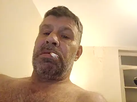 stud2512 online show from 05-04-26, 11:29